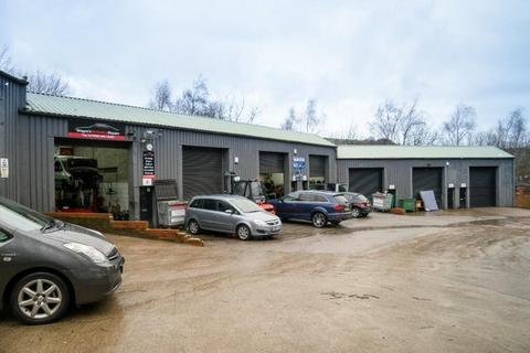 Warehouse to rent, Manchester Rd Linthwaite HD7 5QS