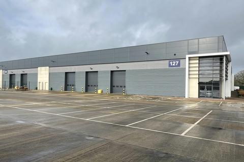 Distribution warehouse to rent, Houghton Ave Waterlooville PO7 7FZ