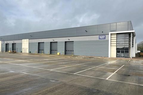 Distribution warehouse to rent, Houghton Ave Waterlooville PO7 7FZ