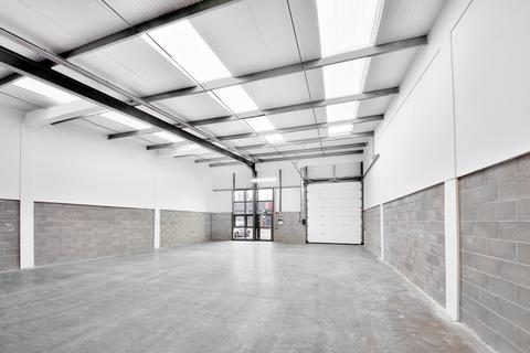 Warehouse to rent, 1-6 Earls Gate Park Grangemouth FK3 8BH