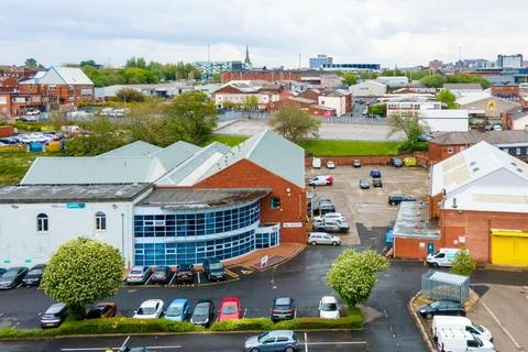 Office to rent, Marsh Ln Preston PR1 8UQ
