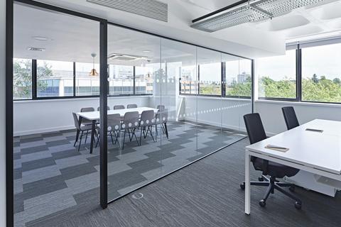 Office to rent, 1 Station Sq Bracknell RG12 1QB