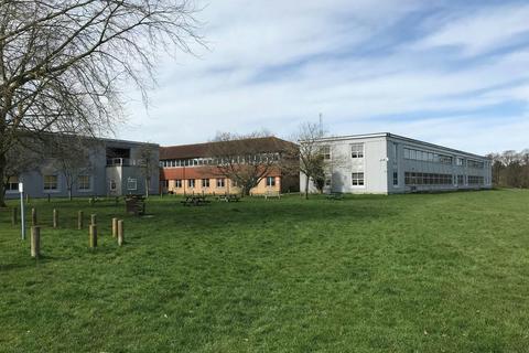 Office to rent, Penns Pl Petersfield GU31 4EX
