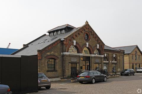 Office to rent, Pump Aly Brentford TW8 0AP