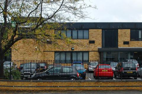 Office to rent, Delta Way Egham TW20 8RX