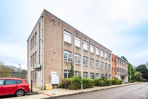 Office to rent, Hooton Rd Ellesmere Port CH66 7NZ