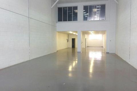 Industrial unit to rent, Chartwell Rd Lancing BN15 8FB