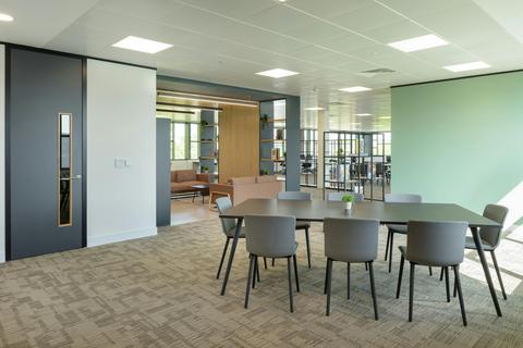 Office to rent, Western Rd Bracknell RG12 1RF
