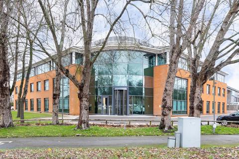 Office to rent, Western Rd Bracknell RG12 1RF