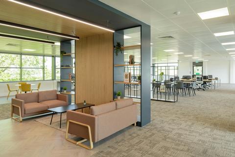 Office to rent, Western Rd Bracknell RG12 1RF