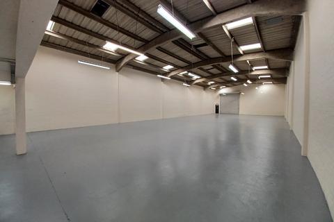 Warehouse to rent, 33 Wates Way Mitcham CR4 4HR