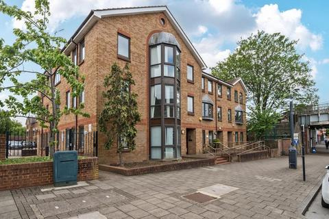 Office to rent, 58 Station Rd Harrow HA2 7SA
