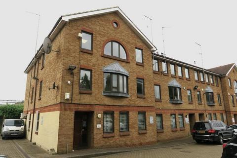 Office to rent, 58 Station Rd Harrow HA2 7SA