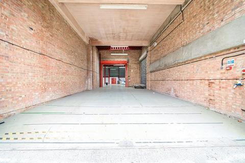 Warehouse to rent, Alliance Rd London W3 0RA
