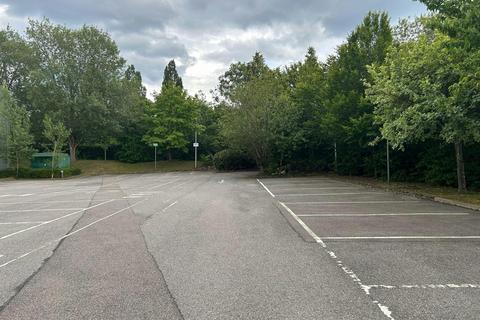 Leisure facility to rent, Willoughby Rd Bracknell RG12 8FP