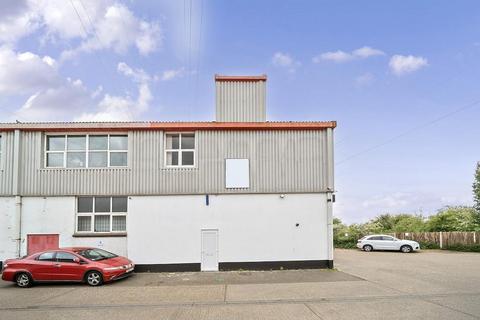 Warehouse to rent, Arundel Rd Uxbridge UB8 2SN