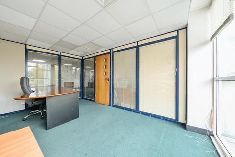 Office for sale, 23-25 Bridge St Pinner HA5 3HR