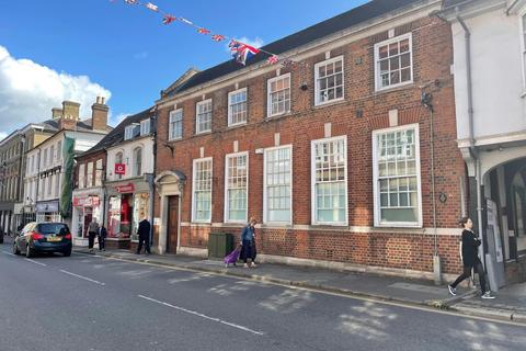 Retail property (high street) to rent, 33 The Borough Farnham GU9 7NJ