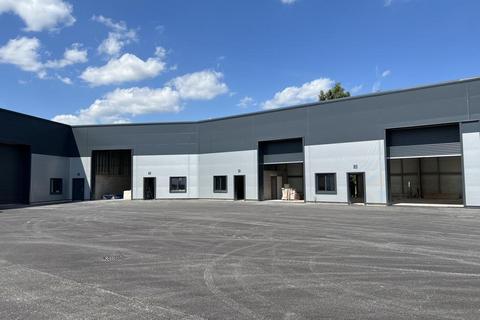 Industrial unit to rent, 8 Drummond Rd Stafford ST16 3EU