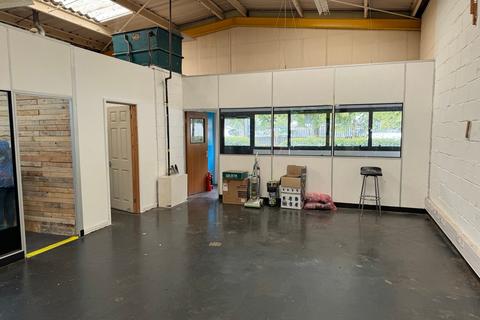 Warehouse to rent, 1-7 Clarke Rd Milton Keynes MK1 1LG