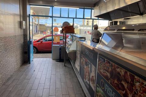 Restaurant to rent, 19 Carnegie Dr Dunfermline KY12 7AN