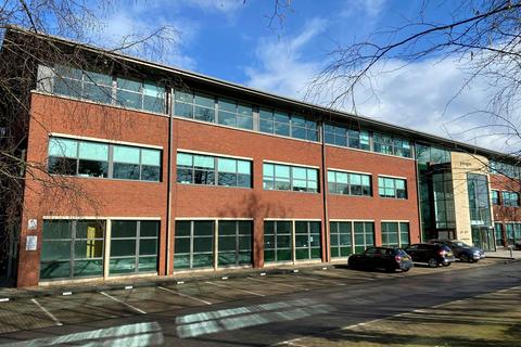 Office to rent, Grange Dr Southampton SO30 2AF
