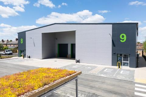 Warehouse to rent, Red Lion Rd Surbiton KT6 7LQ