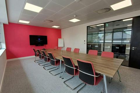 Office to rent, Fleming Way Crawley RH10 9GT