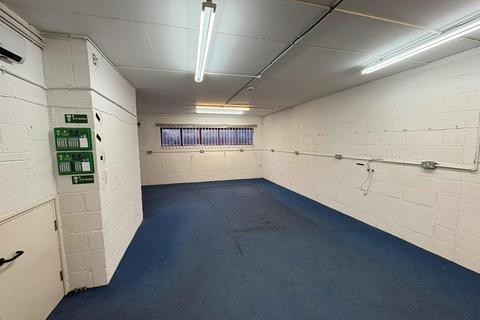 Office to rent, Alice Way Hounslow TW3 3UD