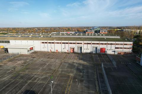 Distribution warehouse to rent, Olding Rd Bury St Edmunds IP33 3YE