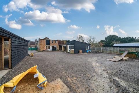 Land to rent, 50 High St Markyate AL3 8HZ