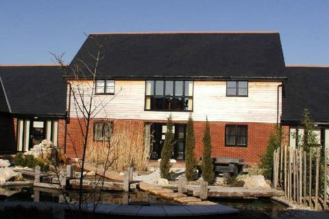 Office to rent, Fryern Court Rd Fordingbridge SP6 1QX