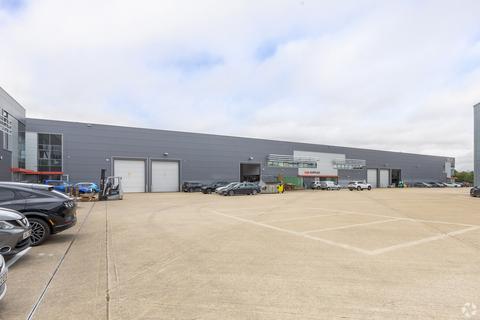 Warehouse to rent, Foxhunter Dr Milton Keynes MK14 6GE