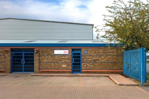 Industrial development to rent, 900-905 Yeovil Rd Slough SL1 4JG