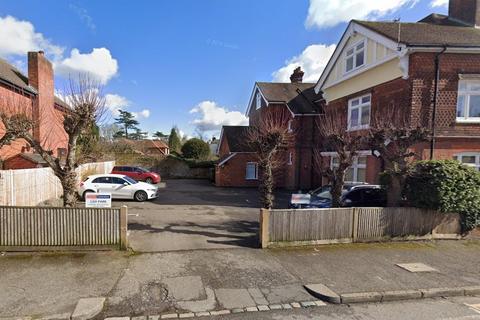 Office to rent, 40 West St Reigate RH2 9BT