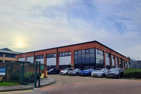 Warehouse to rent, Weston Ave Grays RM20 3ZD