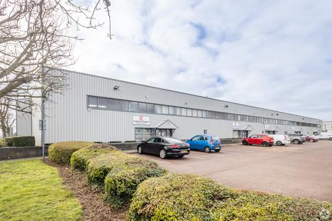 Distribution warehouse to rent, Erica Rd Milton Keynes MK12 6HS