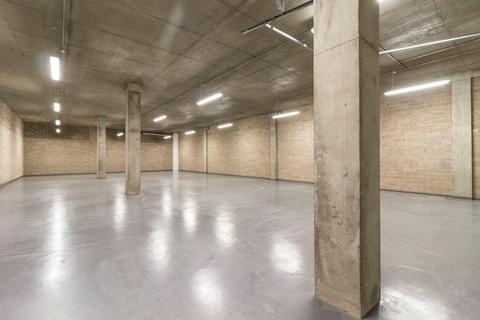 Warehouse to rent, 56 Magnet Rd Wembley HA9 7FP