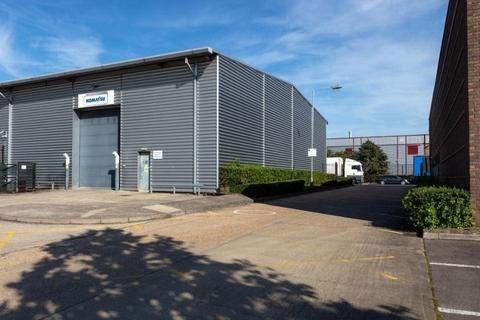 Warehouse to rent, 963-966 Weston Rd Slough SL1 4HR