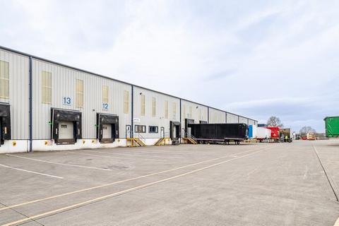 Distribution warehouse to rent, Barlby Rd Selby YO8 5BL