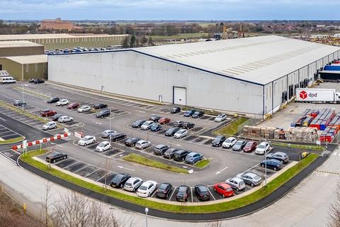Distribution warehouse to rent, Barlby Rd Selby YO8 5BL