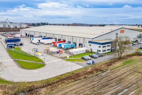 Distribution warehouse to rent, Barlby Rd Selby YO8 5BL