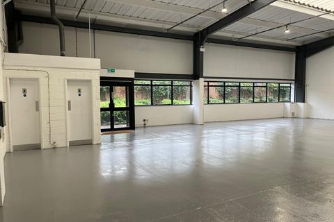 Warehouse to rent, Peverel Dr Milton Keynes MK1 1NW