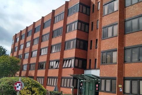 Office to rent, South St Staines TW18 4QE