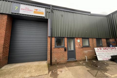 Warehouse to rent, 35 Willis Way Poole BH15 3SZ