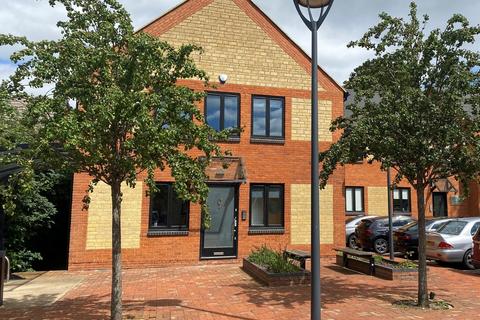 Property to rent, 3-7 Canon Harnett Ct Milton Keynes MK12 5NF