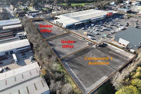Land to rent, Dallow Road Luton LU1 1HL
