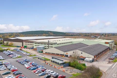 Distribution warehouse to rent, Tuxford Rd Boughton NG22 9LD