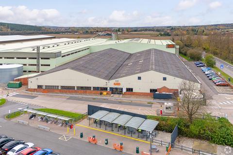 Distribution warehouse to rent, Tuxford Rd Boughton NG22 9LD