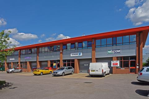 Distribution warehouse to rent, Howard Way Newport Pagnell MK16 9QS